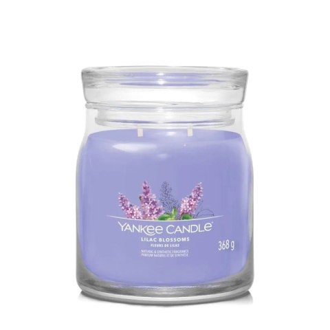 Yankee Candle Średnia świeca zapachowa Lilac Blossoms 368g Yankee Candle Średnia świeca zapachowa Lilac Blossoms 368g