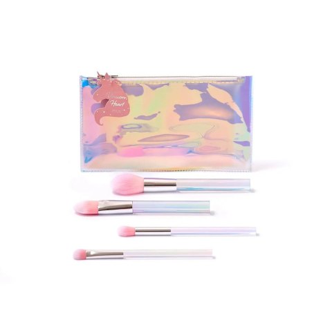 Makeup Revolution I Heart Revolution Unicorn Heart Glow Brush Set zestaw pędzli do makijażu 4szt. Makeup Revolution I Heart Revolution Unicorn Heart Glow Brush Set zestaw pędzli do makijażu 4szt.